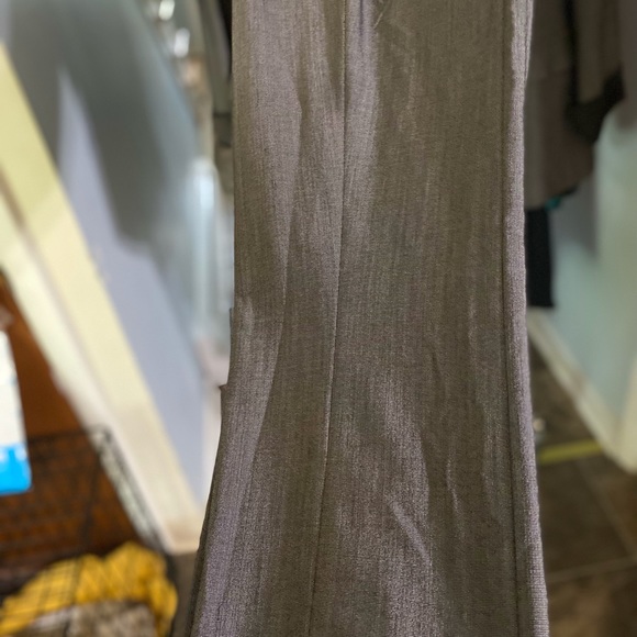 T Tahari charcoal suit for woman size 4 blazer and size 6 slacks. - Picture 4 of 5